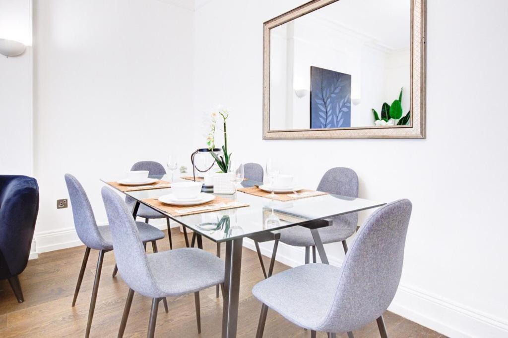 Beautiful Family Near Oxford Street Villa *